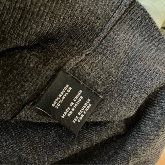 525 America V-Neck Knit Shirt Dress Lace-Up Back With Deep V-Neck Gray Size XS - Picture 9 of 10